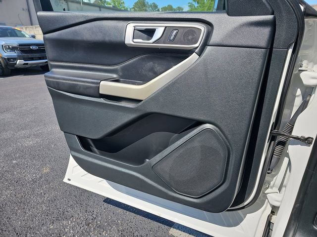 Used 2023 Ford Explorer XLT w/ Equipment Group 202A image 25