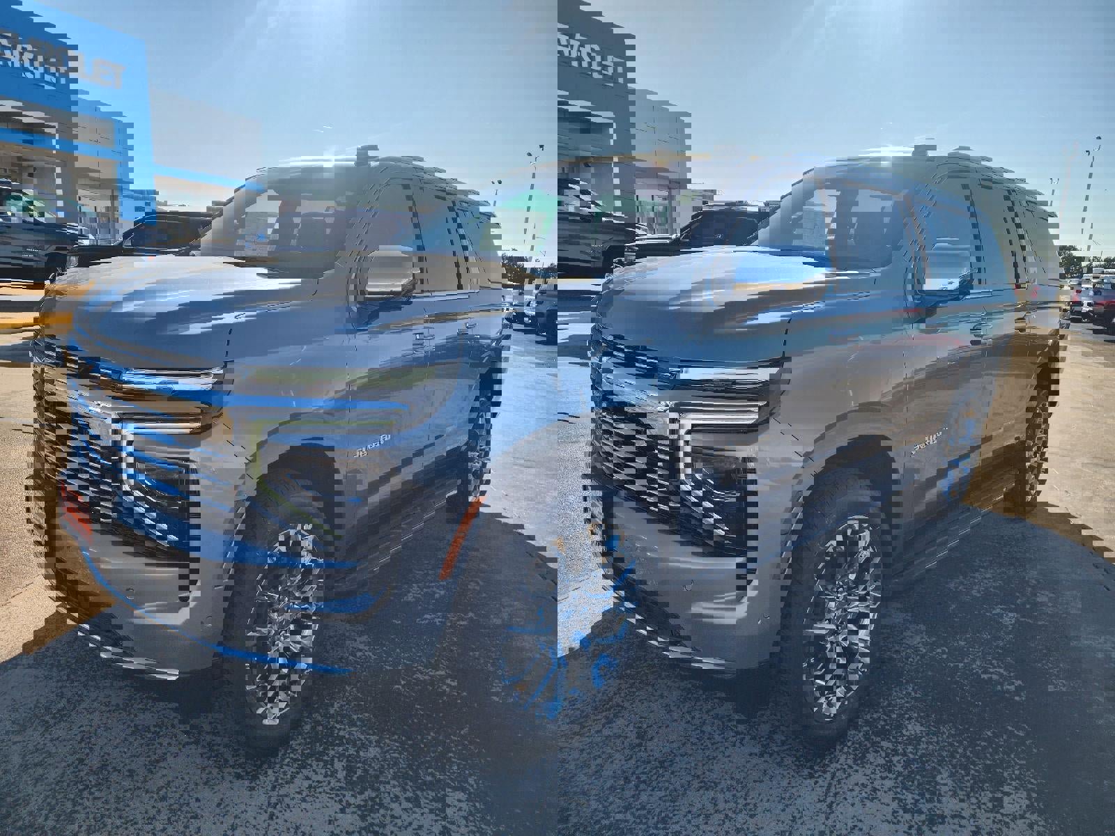 New 2026 Chevrolet Suburban Premier image 3