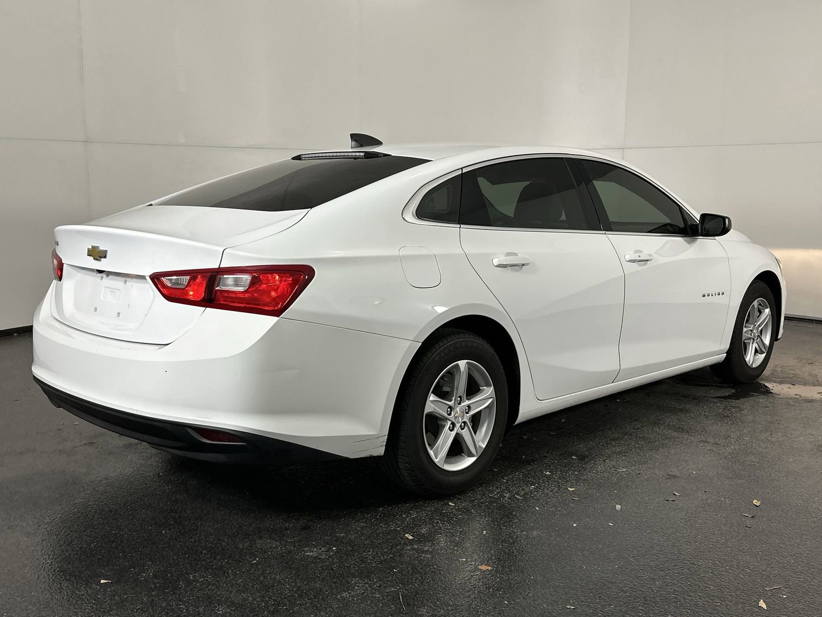 Used 2021 Chevrolet Malibu LS image 11