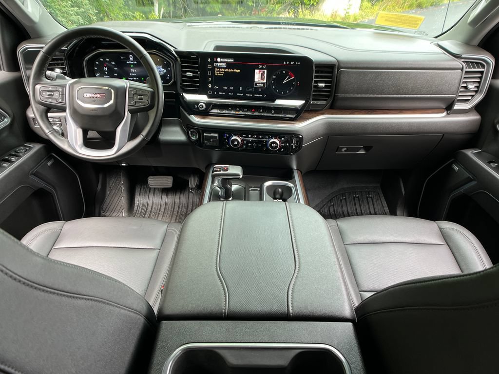 Used 2026 GMC Sierra 1500 SLT w/ SLT Premium Package AWD/4WD image 13