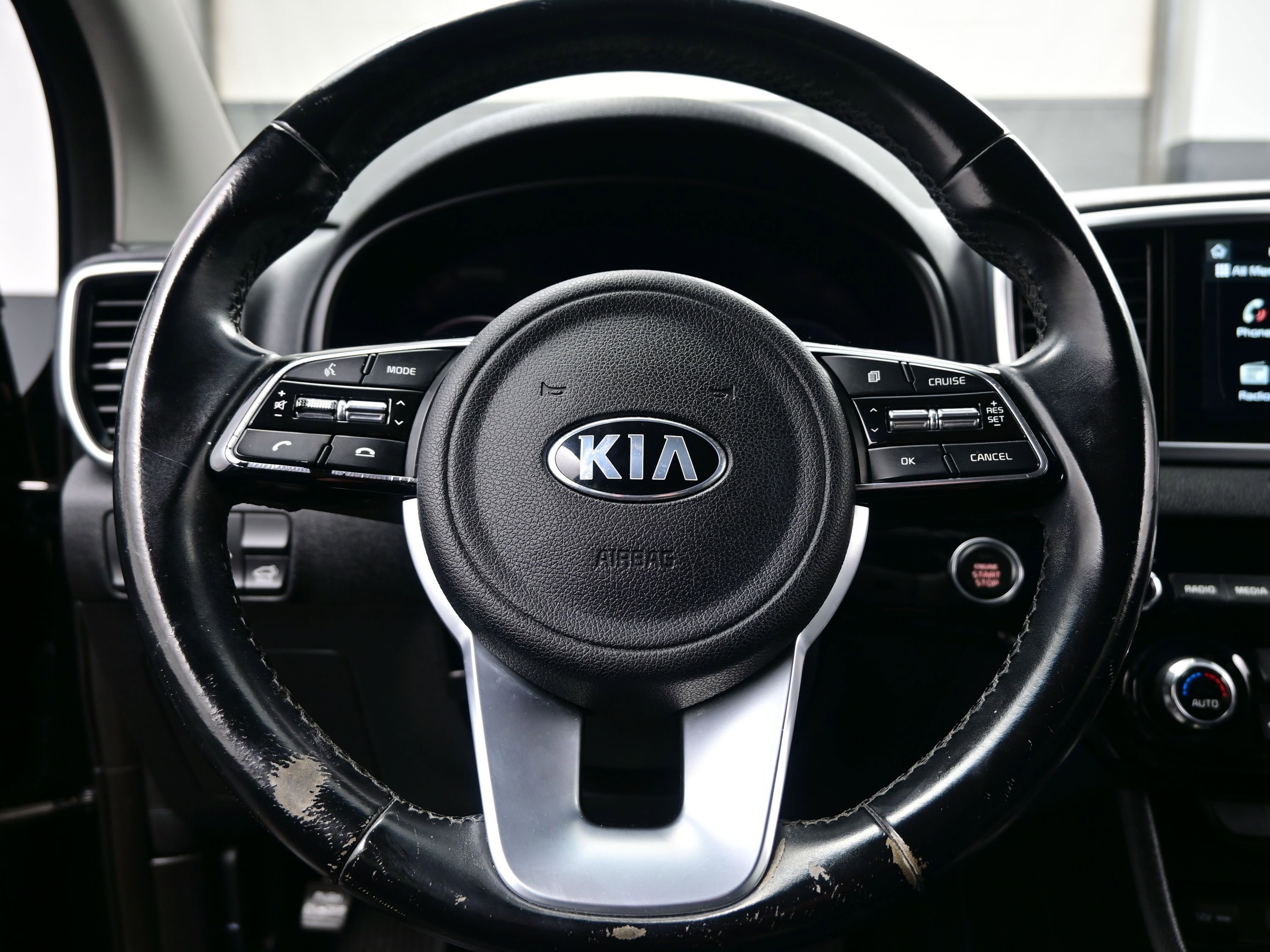 Used 2020 Kia Sportage EX image 24