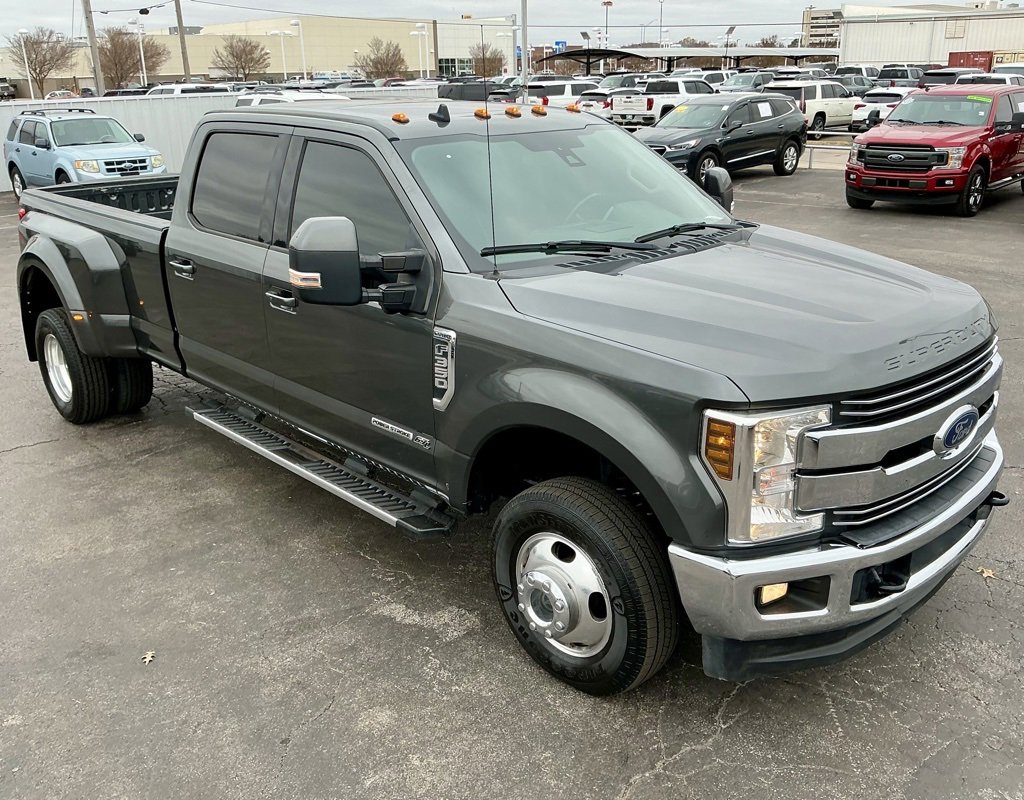 Used 2019 Ford F350 Lariat w/ Lariat Ultimate Package image 4