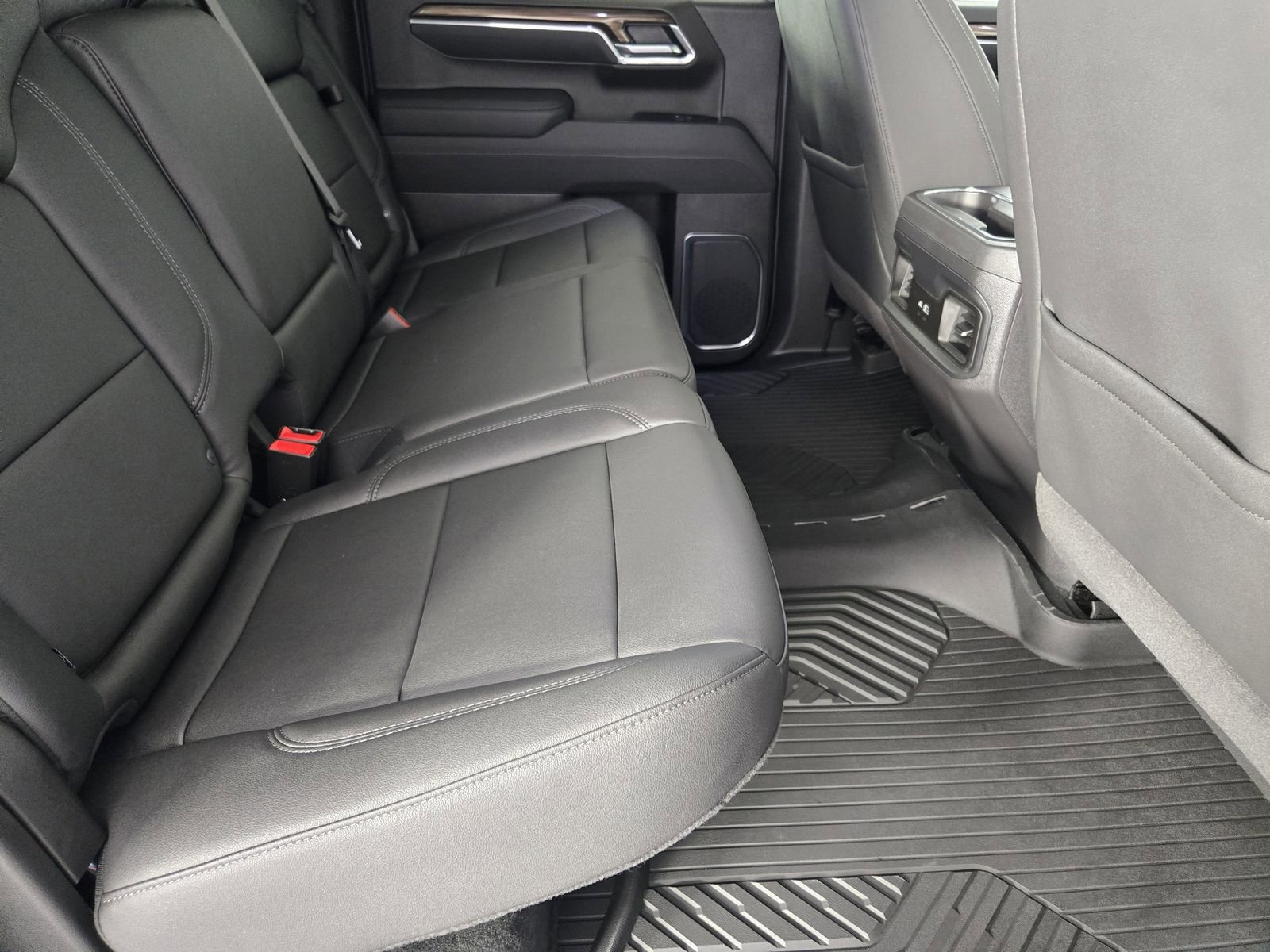 New 2026 Chevrolet Silverado 1500 LT AWD/4WD image 34