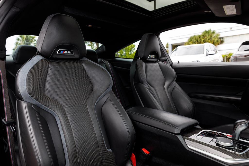 Used 2021 BMW M4 Competition w/ Executive Package RWD image 40