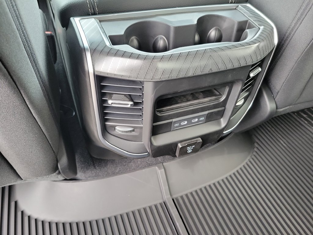 New 2026 RAM 1500 Big Horn AWD/4WD image 14