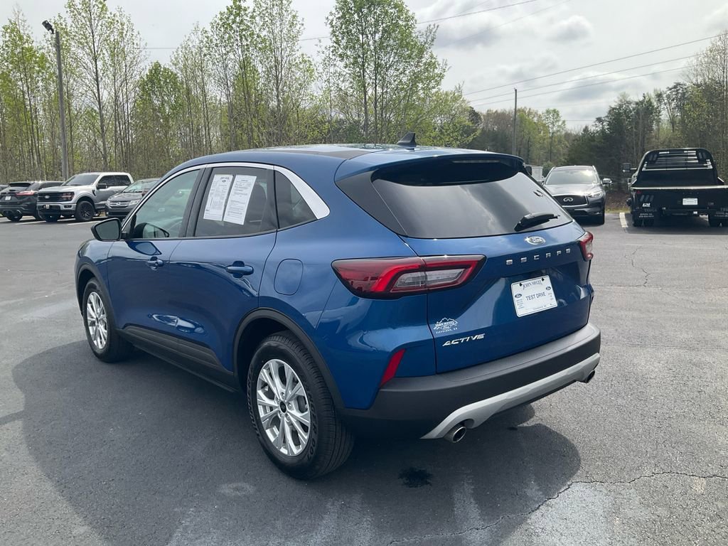 Certified 2023 Ford Escape Active w/ Cold Weather Package image 7