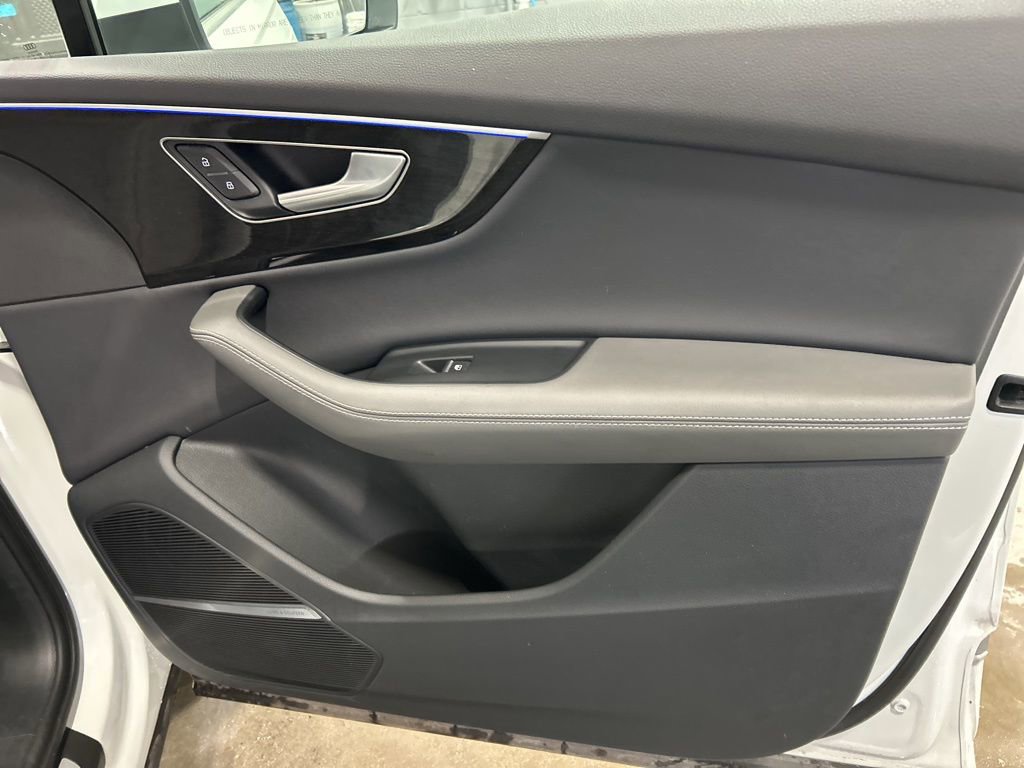 Used 2025 Audi Q7 3.0T Premium Plus image 24