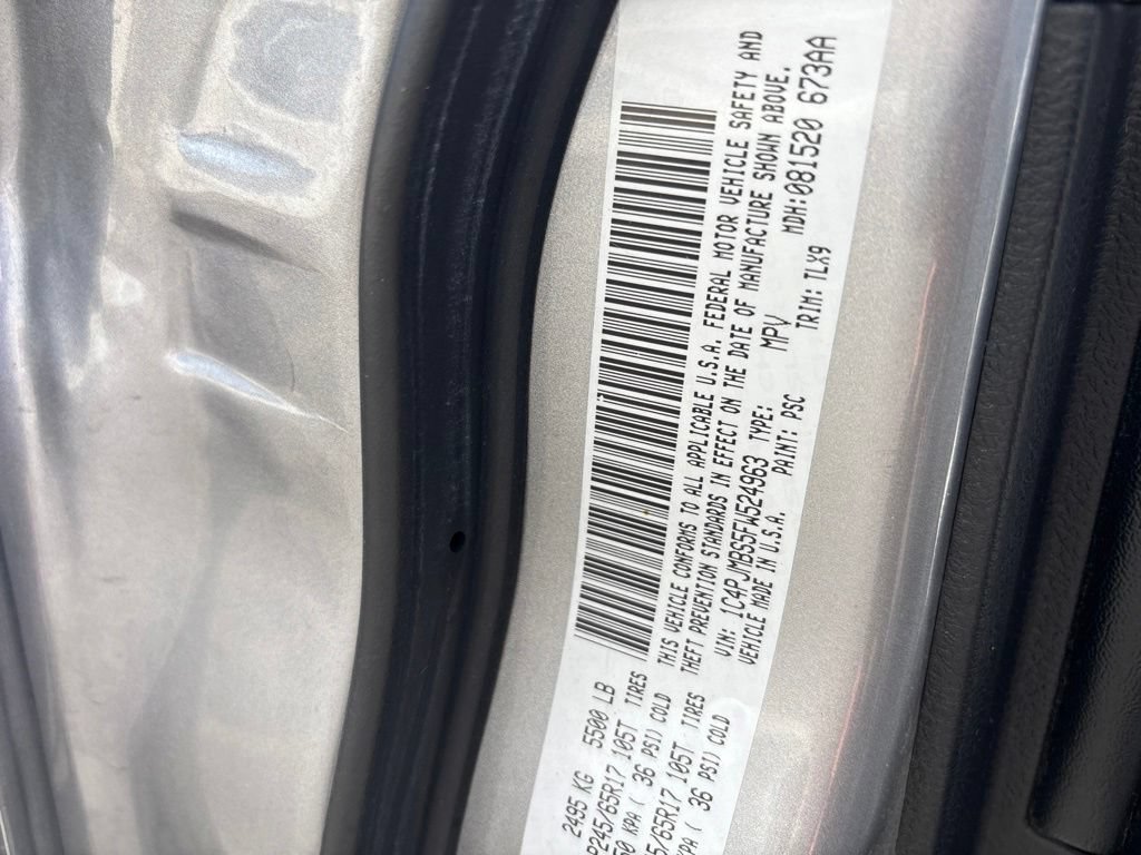 Used 2015 Jeep Cherokee Trailhawk w/ Trailer Tow Group AWD/4WD image 4