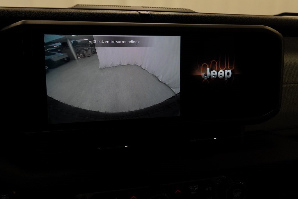 Certified 2024 Jeep Wrangler Willys image 28
