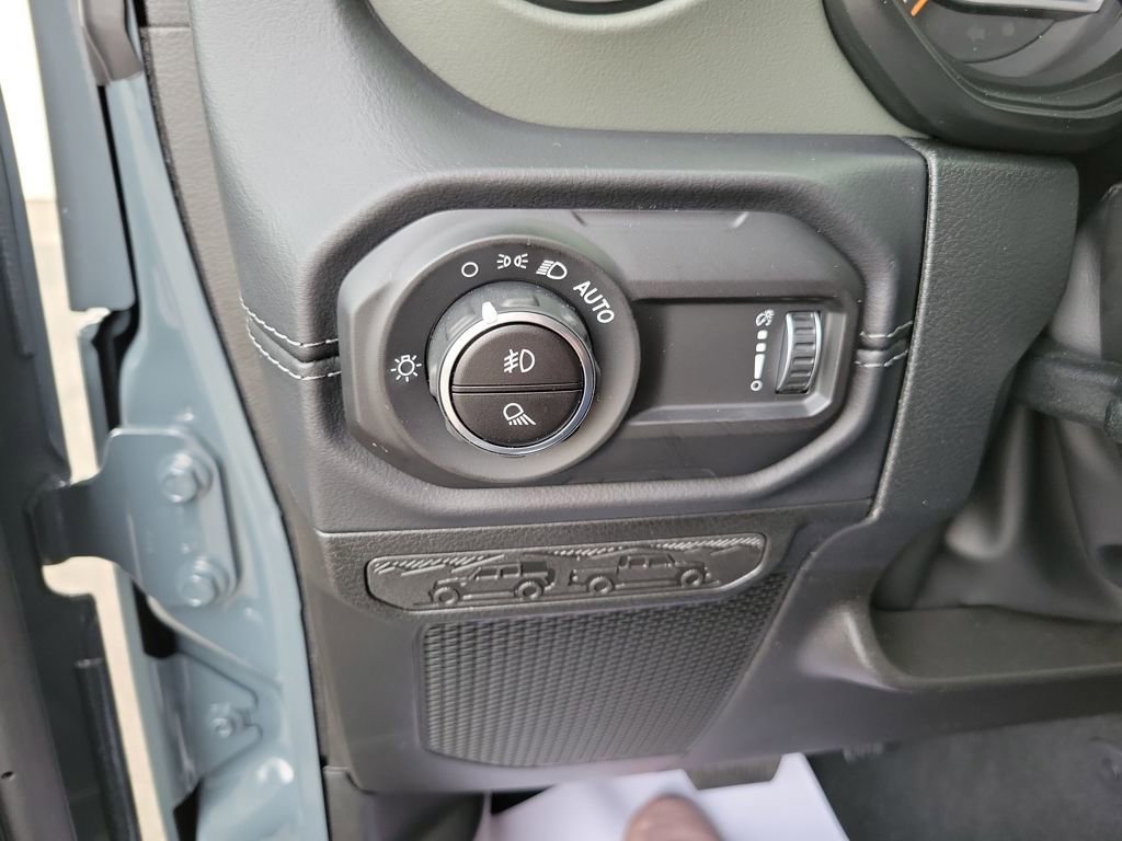 New 2026 Jeep Gladiator Mojave image 24