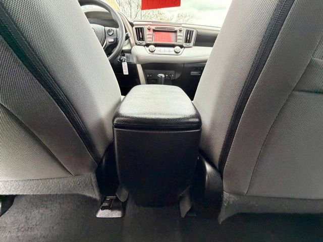 Used 2014 Toyota RAV4 XLE AWD/4WD image 20