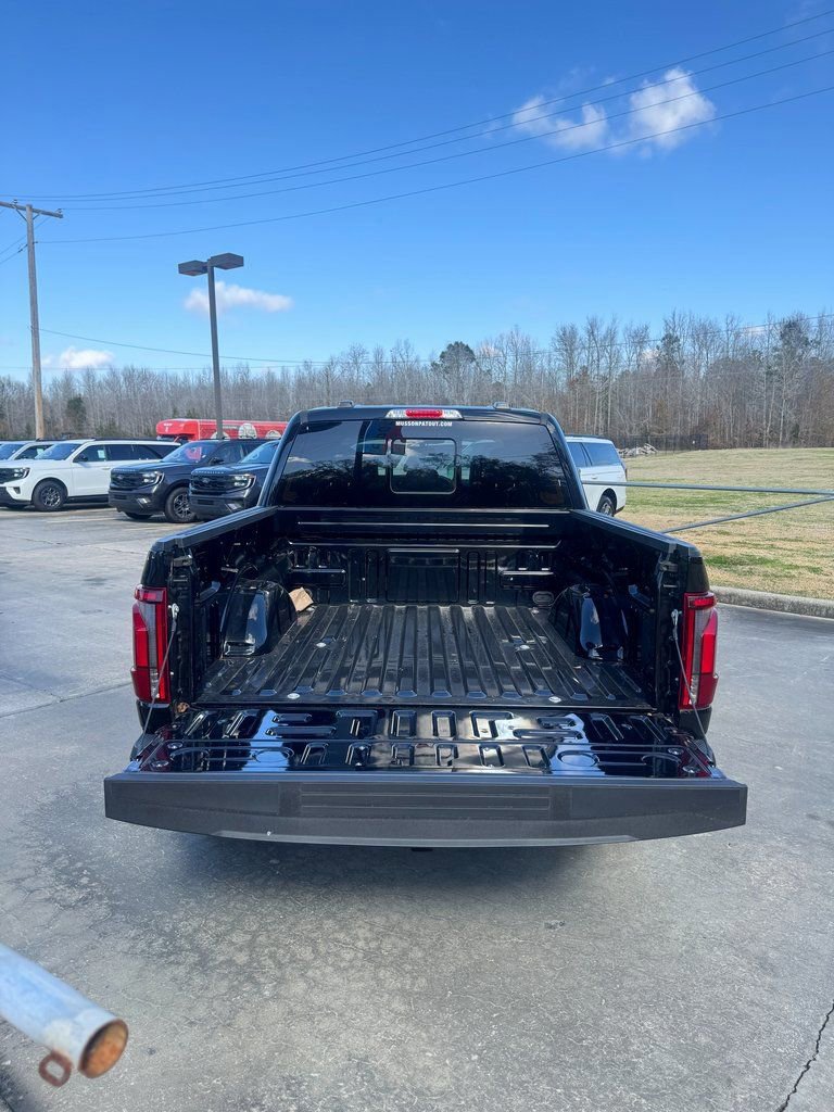 Used 2025 Ford F150 Lariat w/ Equipment Group 502A High image 10