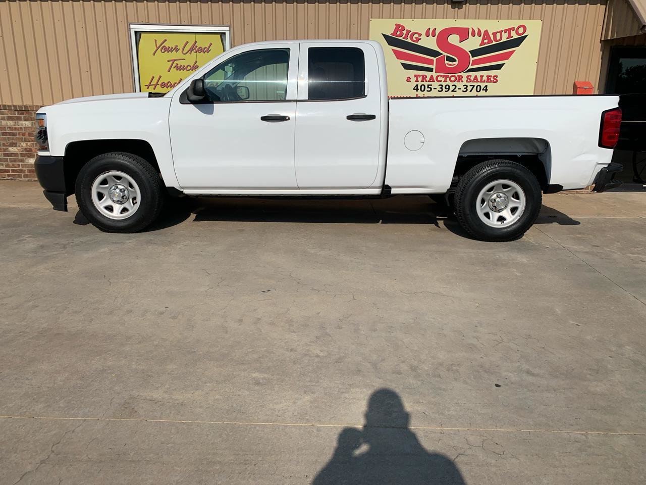 Used 2018 Chevrolet Silverado 1500 W/T w/ Trailering Package RWD image 5