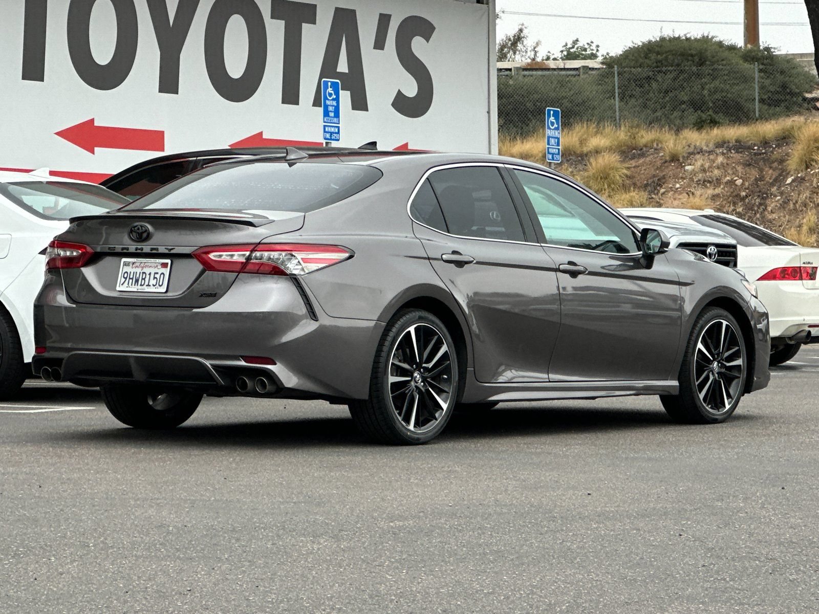 Used 2019 Toyota Camry XSE w/ Carpet Mat Package FWD image 5