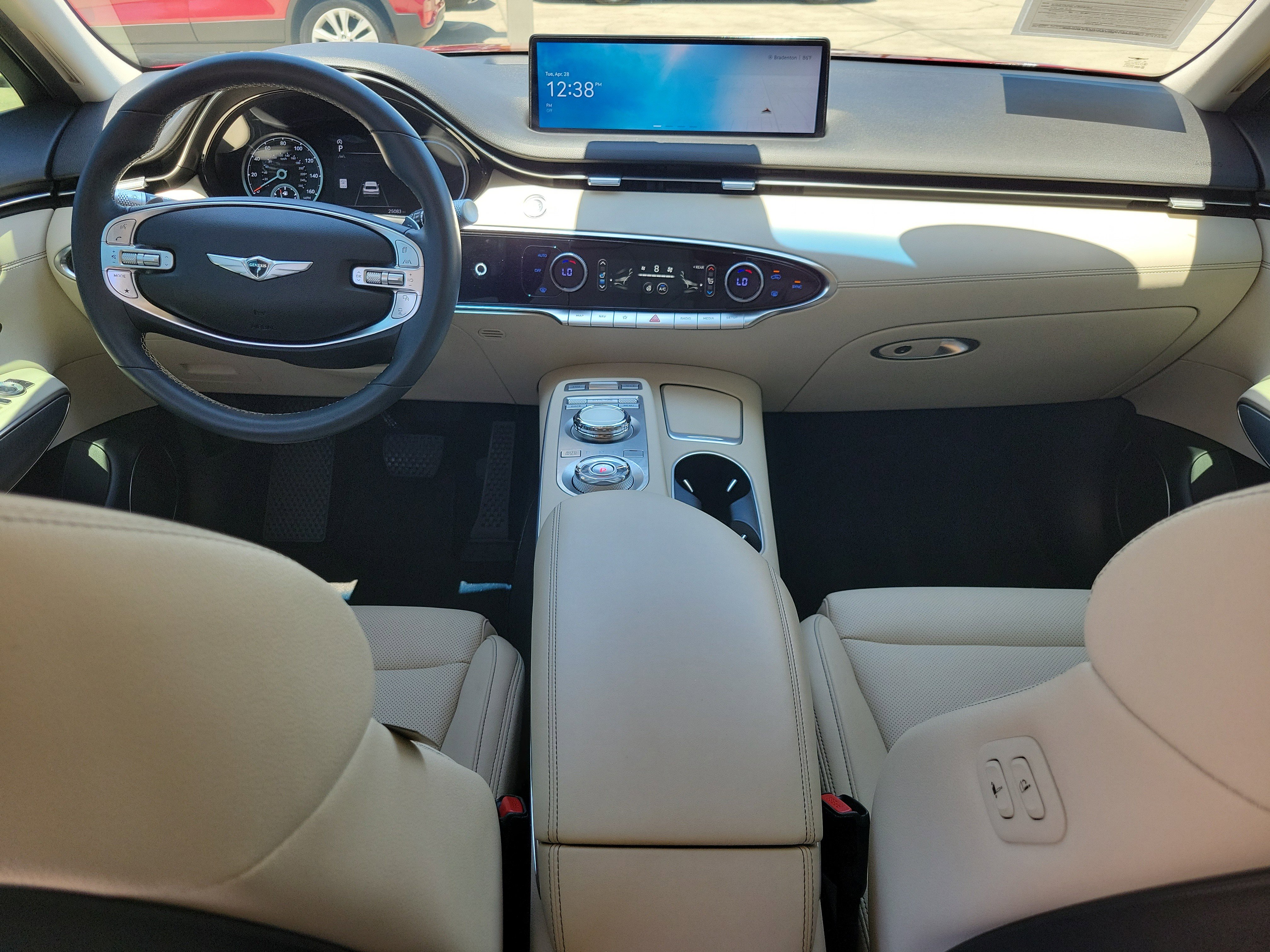 Used 2023 Genesis GV70 2.5T w/ Select Package AWD/4WD image 12