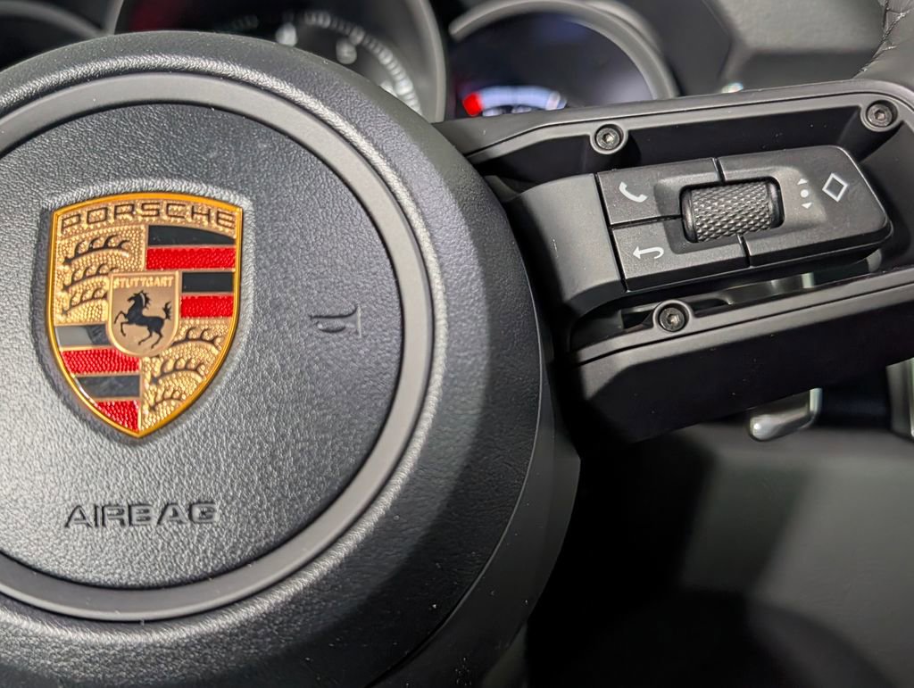 New 2026 Porsche Macan image 37