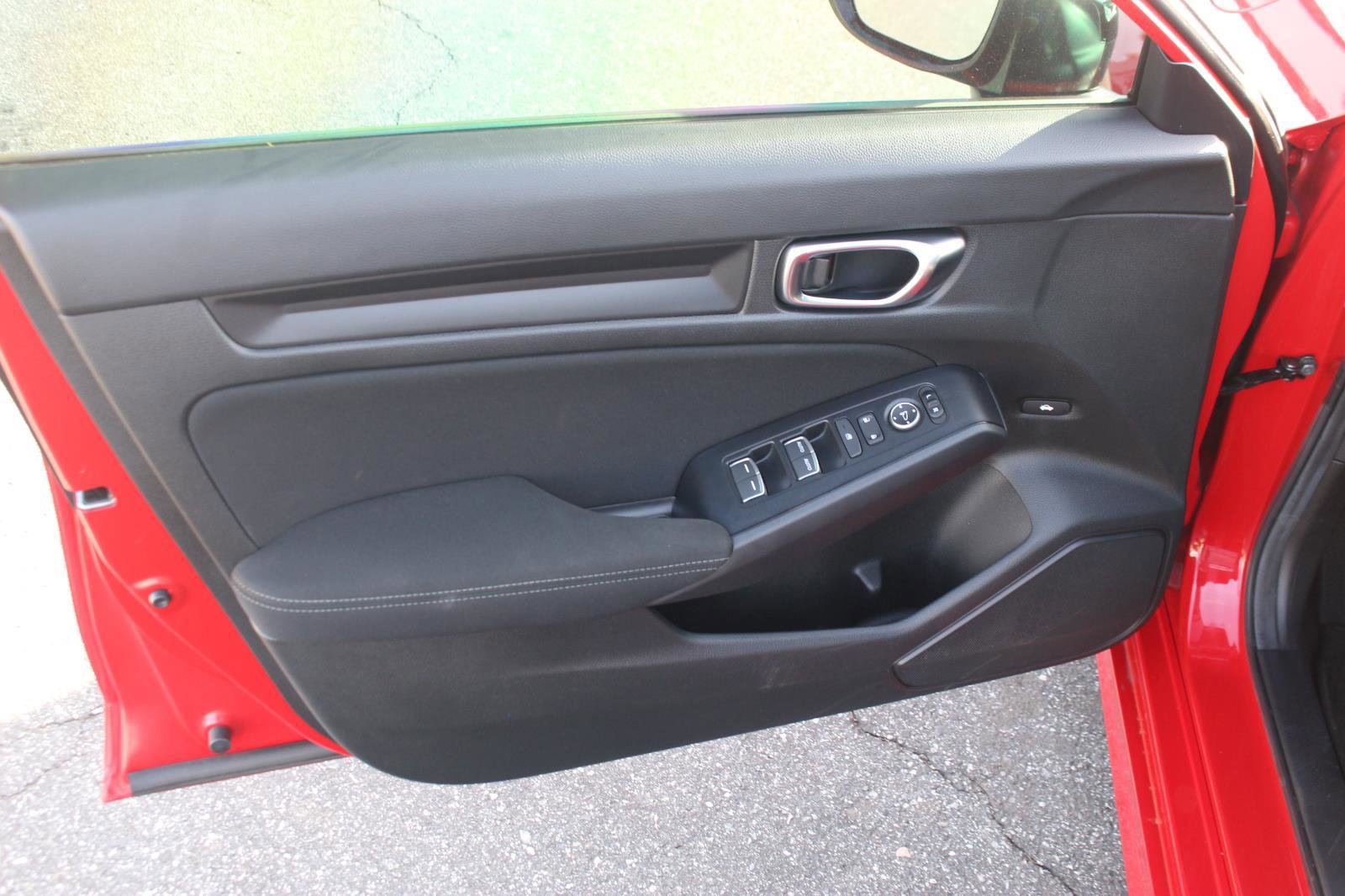 Used 2025 Honda Civic Sport image 11