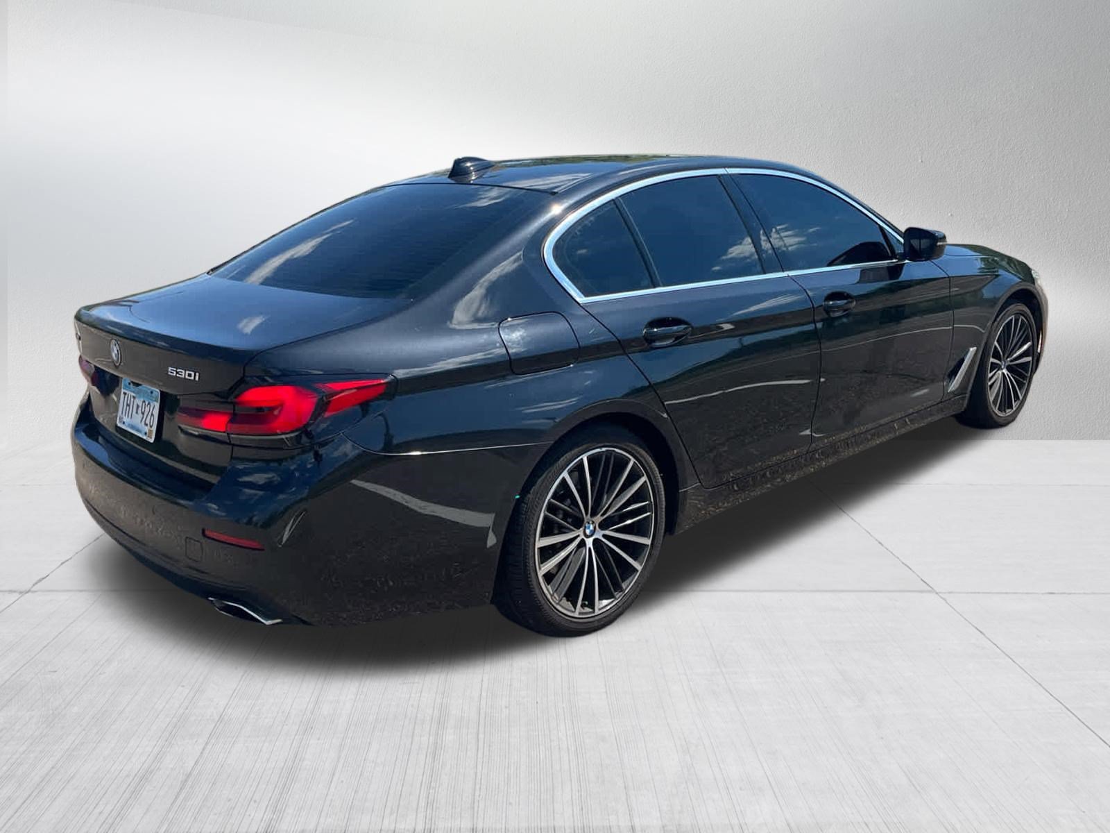 Used 2021 BMW 530i xDrive w/ Premium Package AWD/4WD image 6