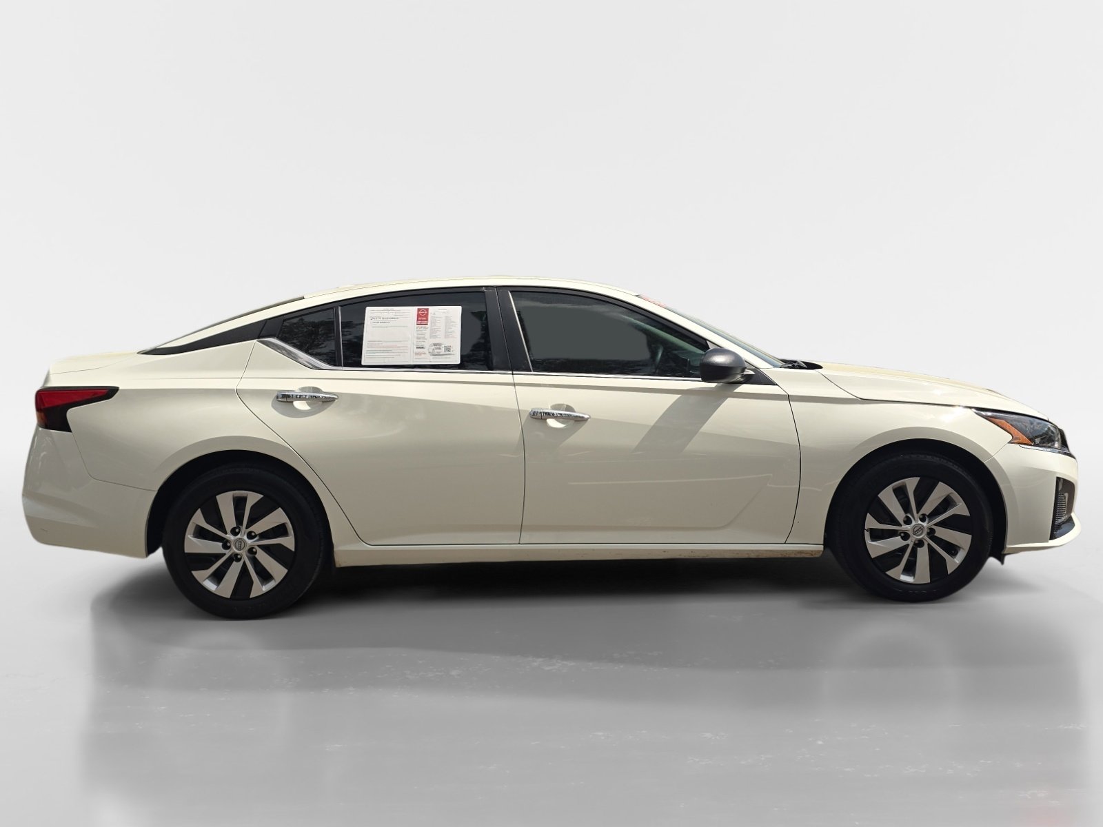 Used 2025 Nissan Altima 2.5 S image 6
