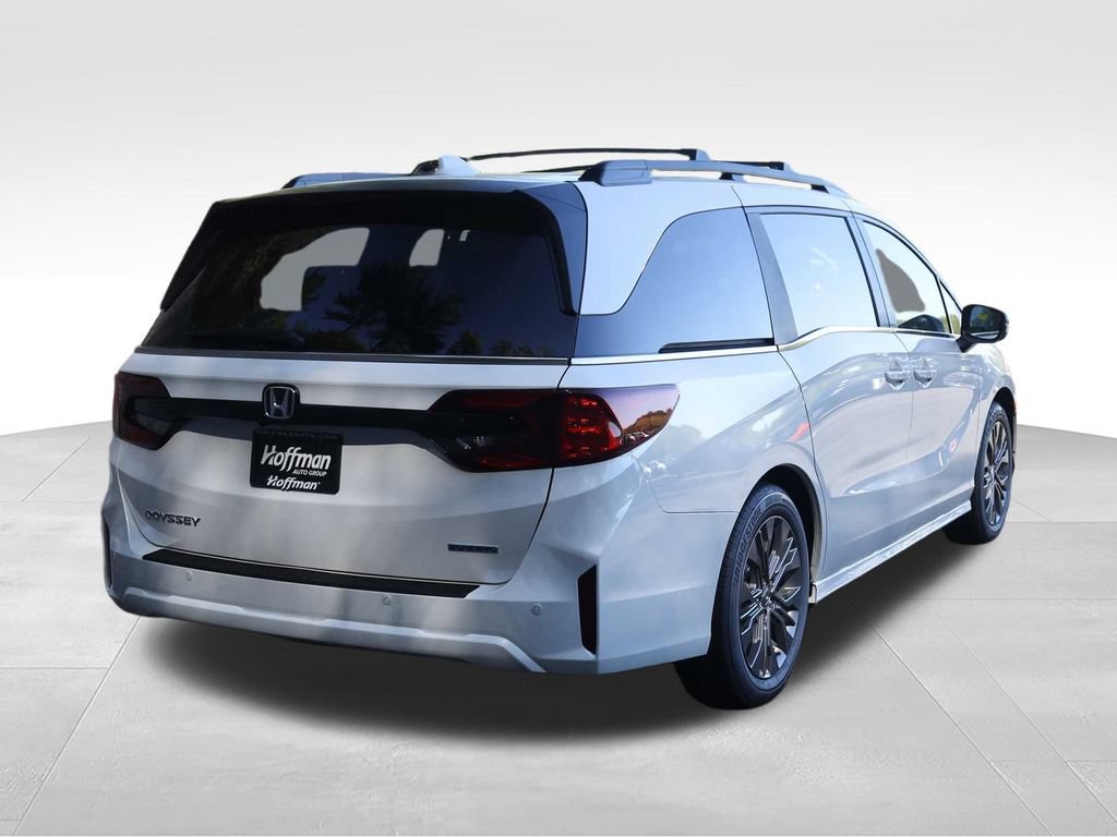 New 2026 Honda Odyssey Touring image 4