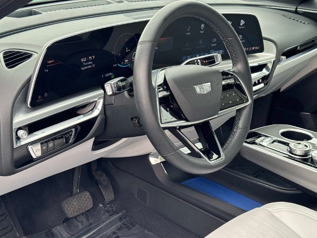 Certified 2024 Cadillac Lyriq Sport AWD/4WD image 21