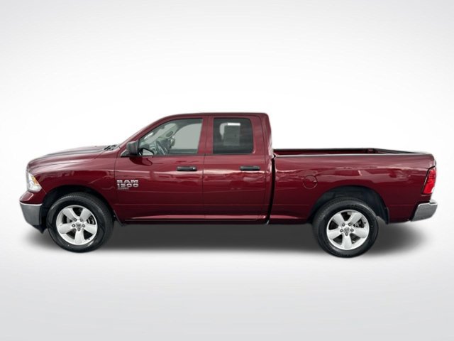Used 2024 RAM 1500 Classic SLT AWD/4WD image 3