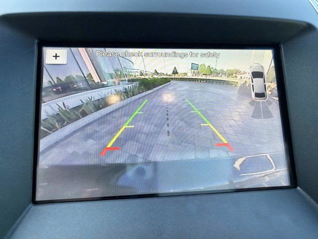 Used 2018 Ford Edge Titanium w/ Ford Safe & Smart Package FWD image 31