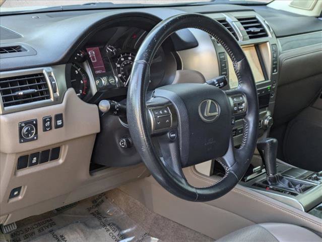 Used 2017 Lexus GX 460 w/ Navigation Package image 10