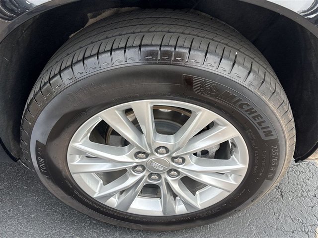 Certified 2025 Cadillac XT6 Luxury AWD/4WD image 34