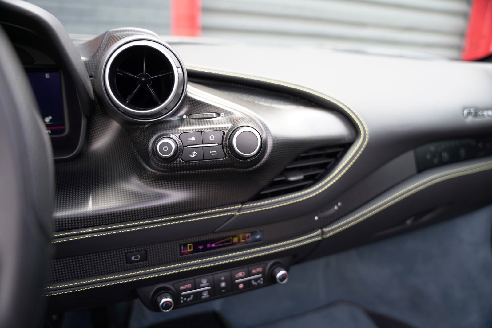 Used 2022 Ferrari F8 Tributo RWD image 23