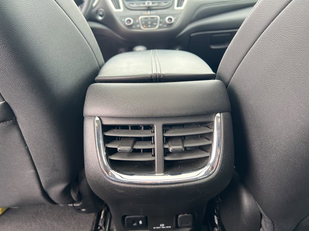 Used 2024 Chevrolet Malibu LT image 27