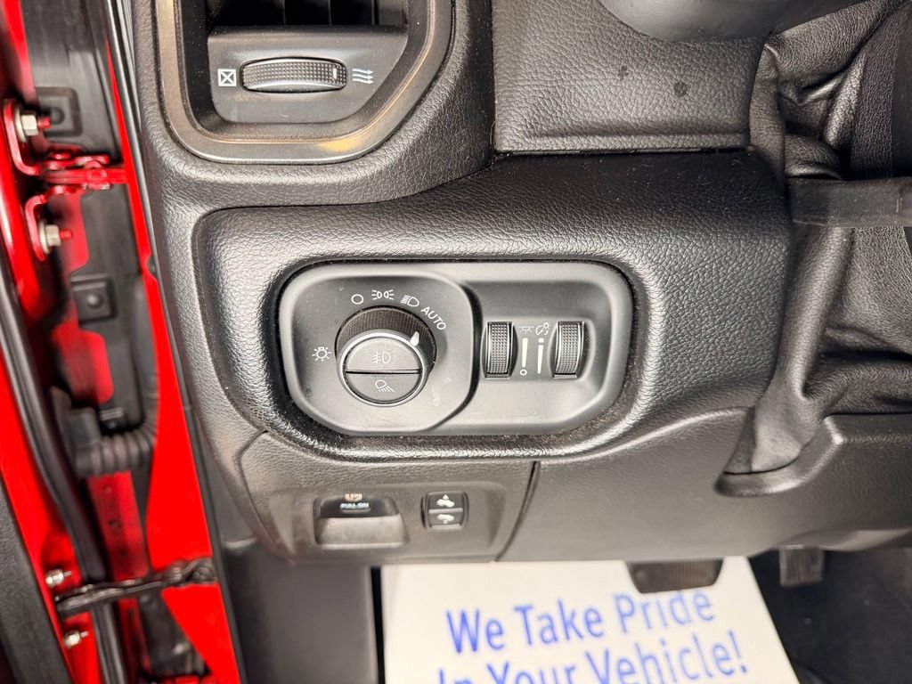 Used 2019 RAM 1500 Sport w/ Level 2 Equipment Group AWD/4WD image 18