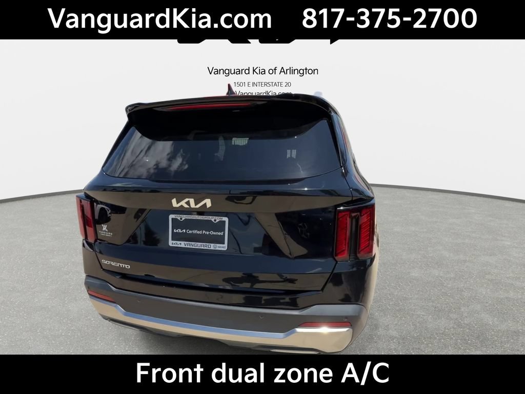 Certified 2025 Kia Sorento S FWD image 8