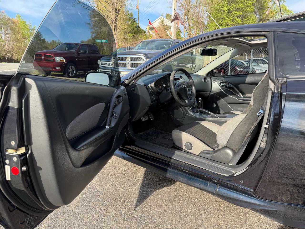Used 2004 Toyota Celica GT image 10
