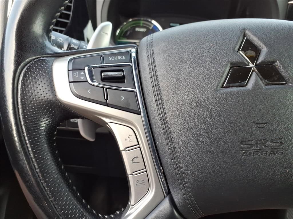 Used 2022 Mitsubishi Outlander SEL AWD/4WD image 18