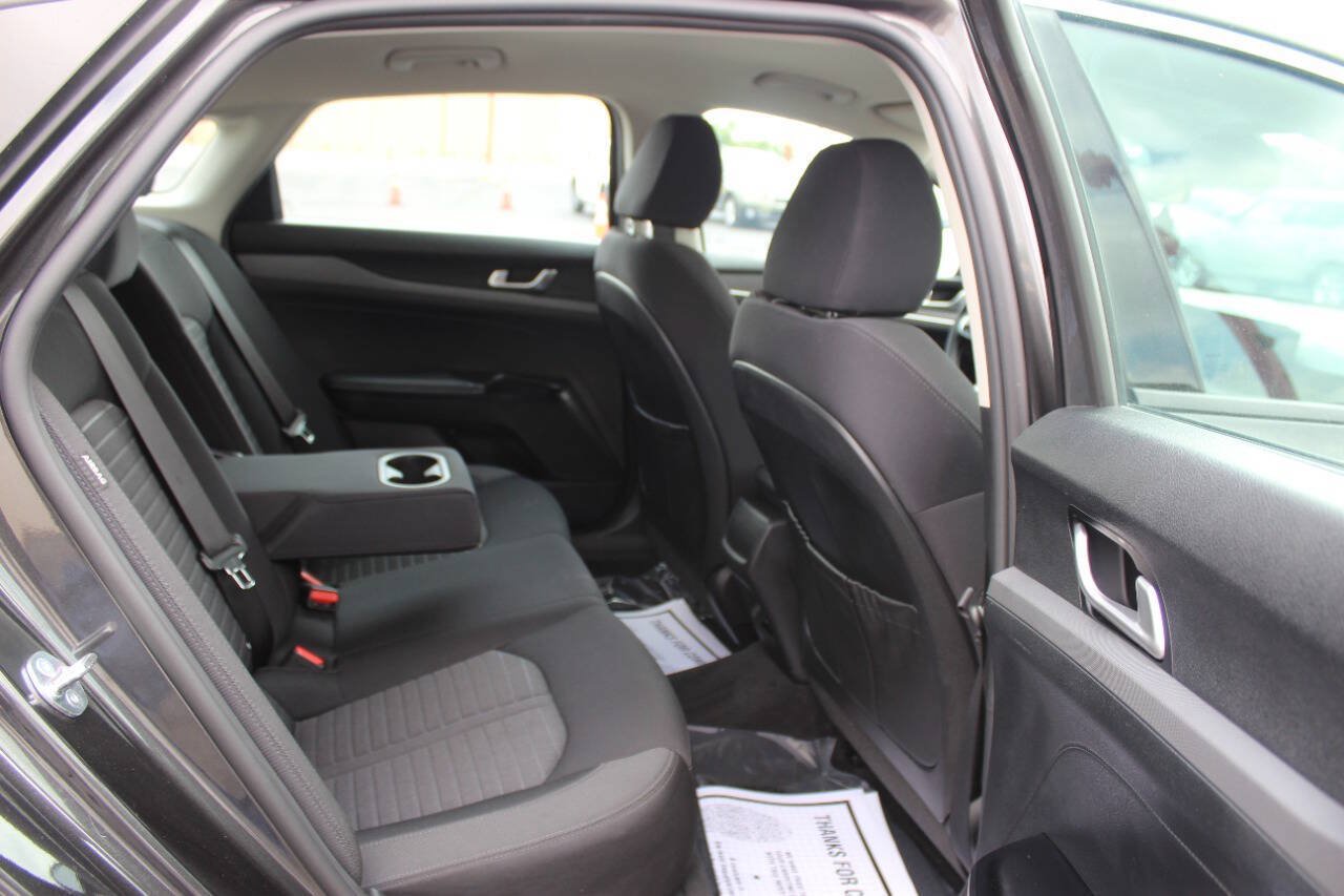 Used 2025 Kia K5 LXS FWD image 10