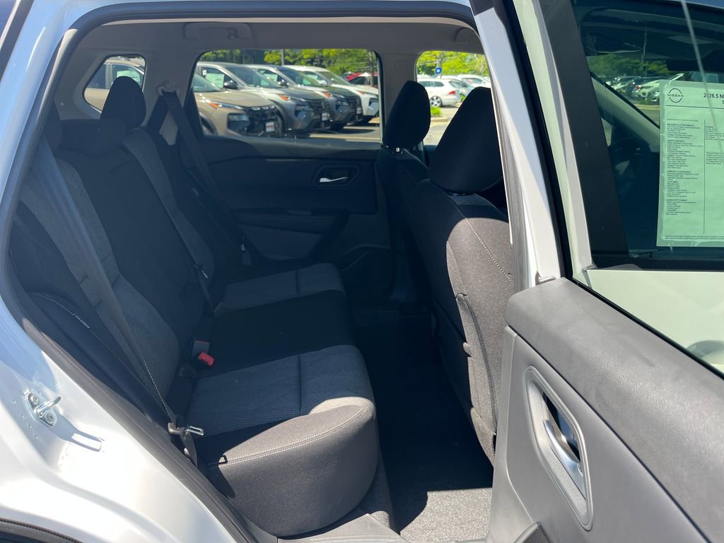 New 2026 Nissan Rogue SV AWD/4WD image 16
