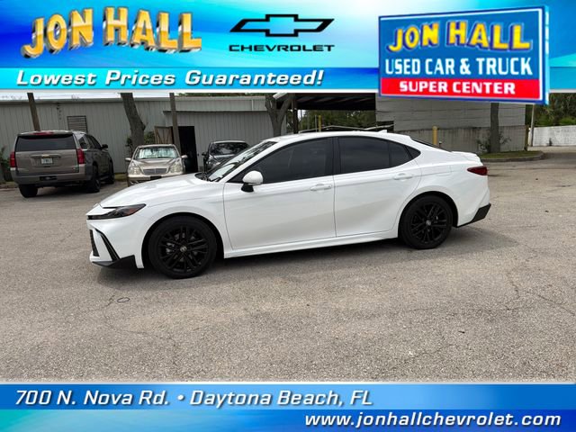 Used 2026 Toyota Camry SE FWD image 4