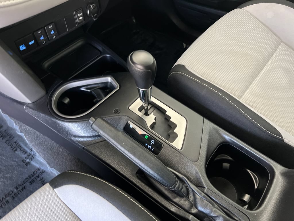 Used 2018 Toyota RAV4 XLE FWD image 26