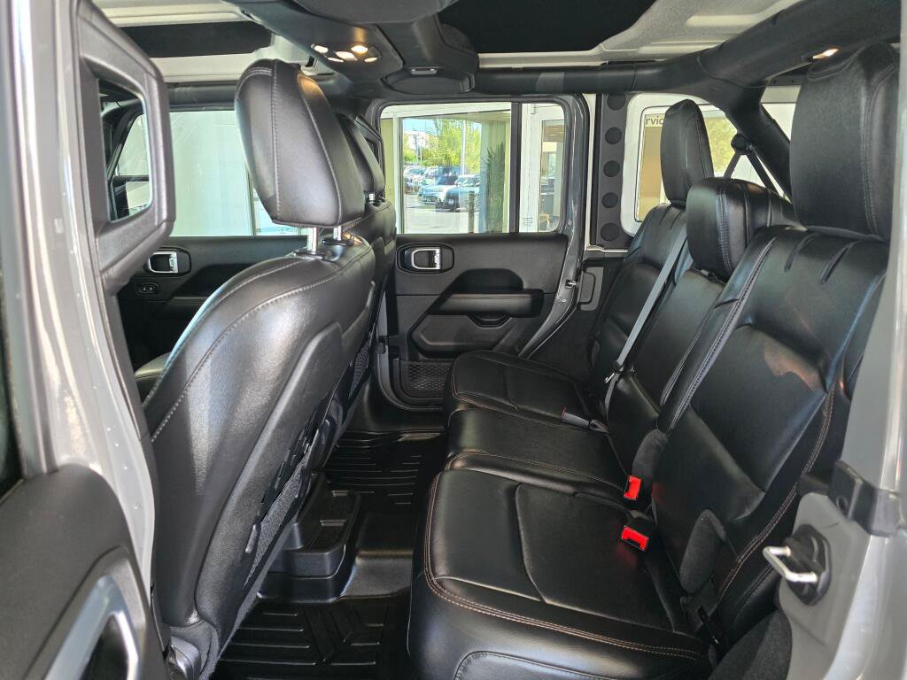 Used 2021 Jeep Wrangler Unlimited Rubicon AWD/4WD image 40