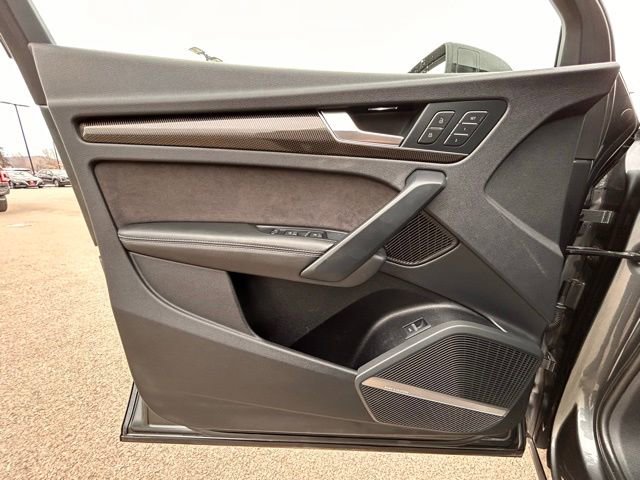 Used 2019 Audi SQ5 Premium Plus w/ Premium Plus Package AWD/4WD image 29