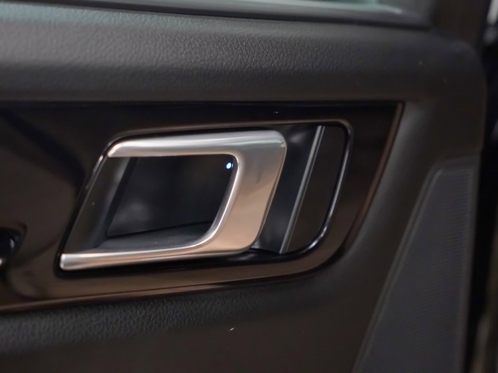 Certified 2023 Porsche Cayenne image 15