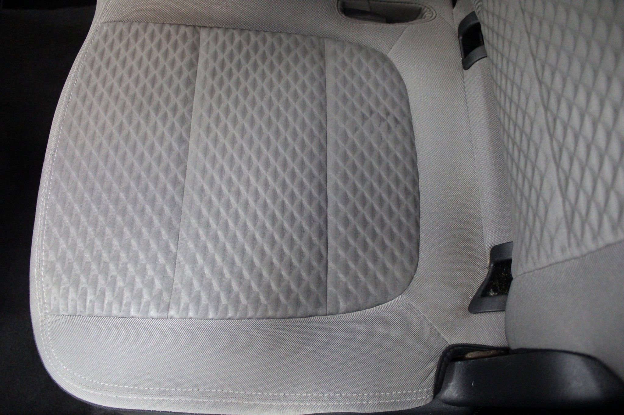 Used 2020 Ford Escape SE image 22