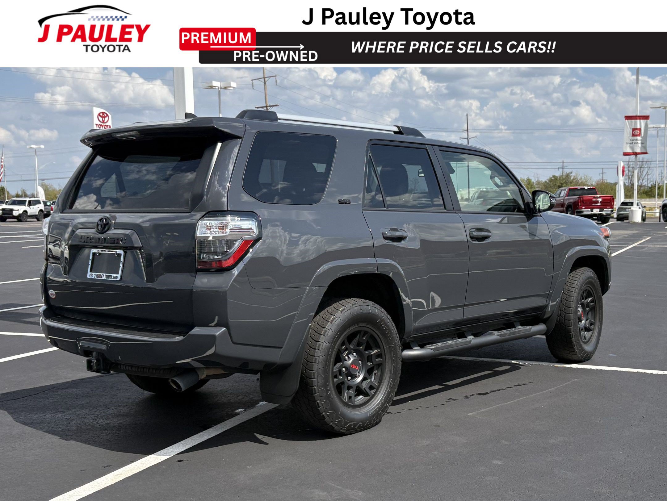 Used 2024 Toyota 4Runner SR5 Premium w/ Moonroof Package AWD/4WD image 3