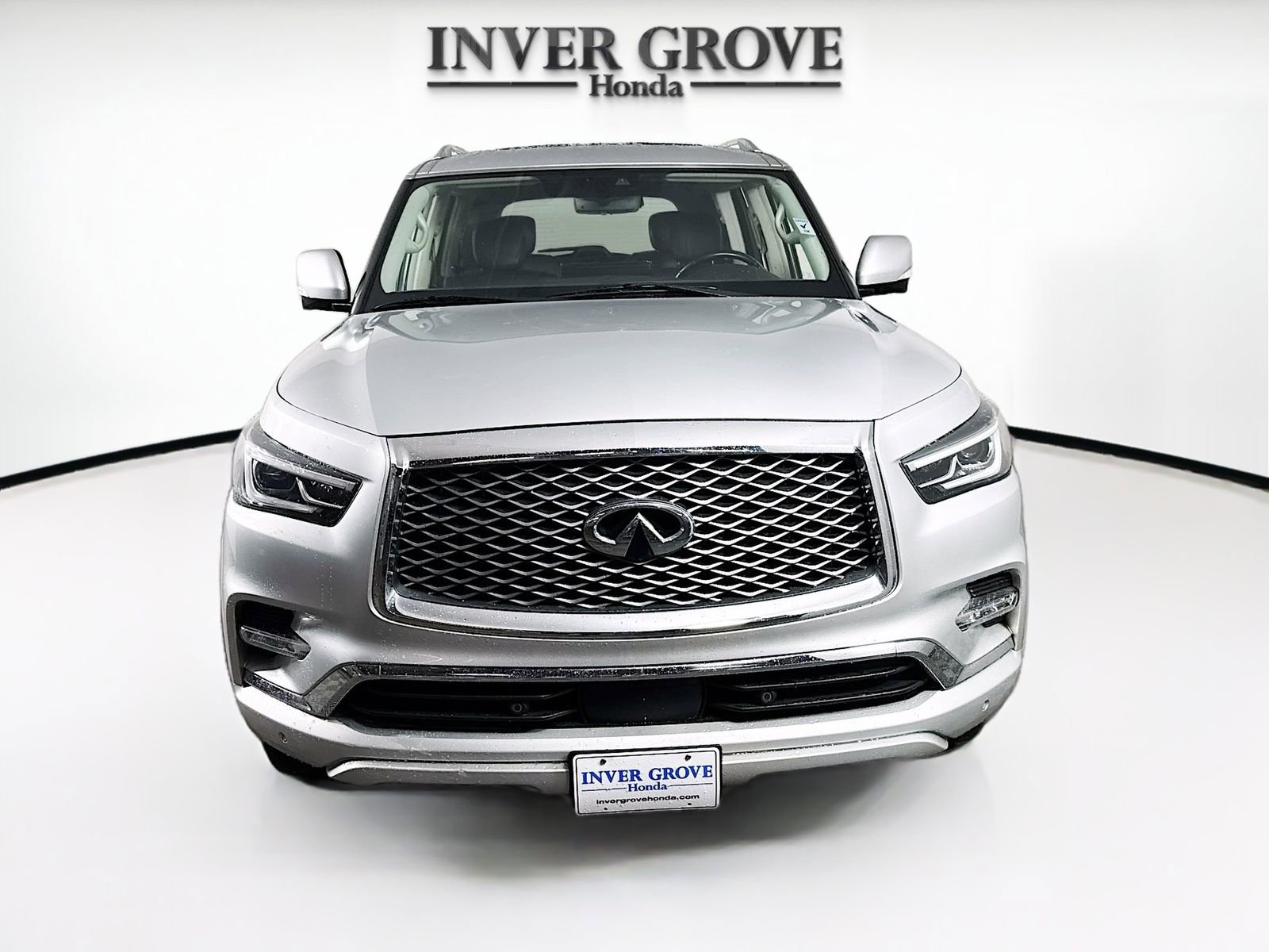 Used 2022 INFINITI QX80 Luxe image 2