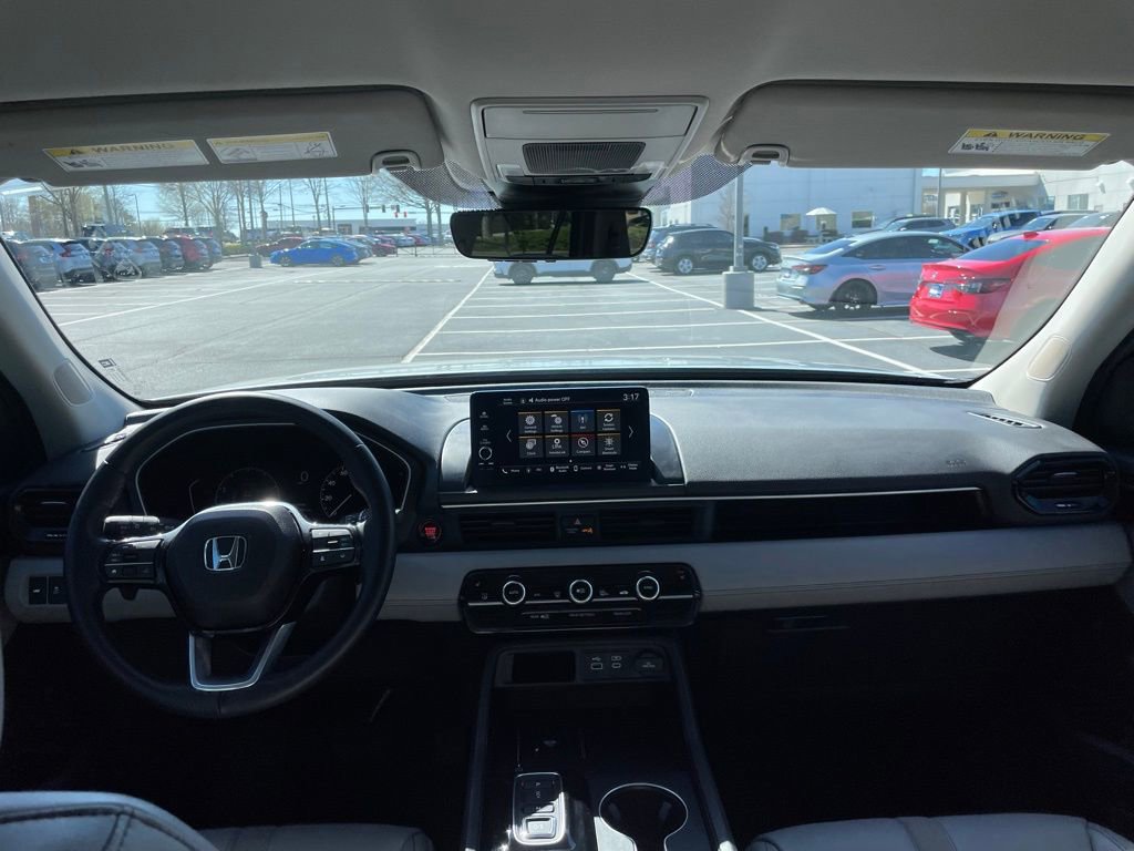 Certified 2025 Honda Pilot EX-L image 10