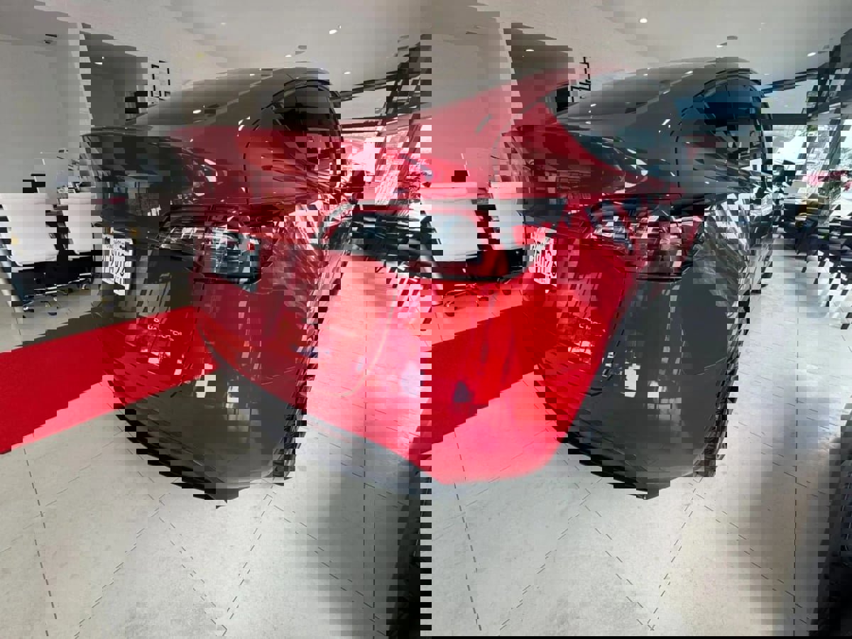 Used 2023 Tesla Model Y Long Range image 7