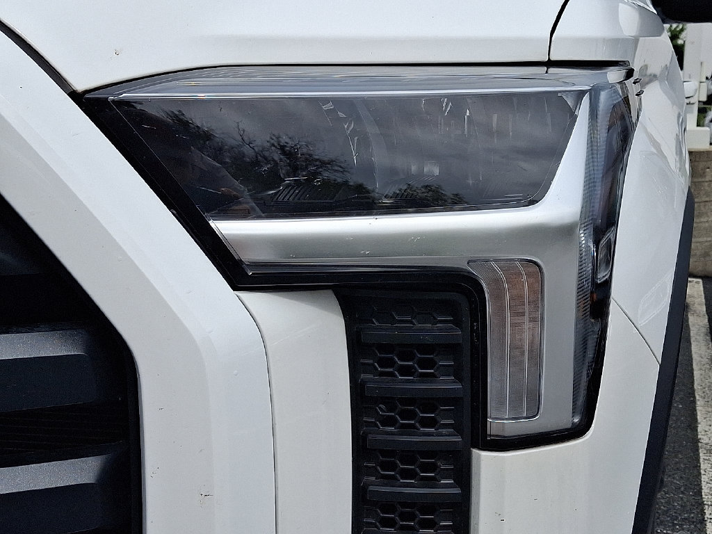 Used 2024 Toyota Tundra SR5 w/ SR5 Convenience Package AWD/4WD image 10