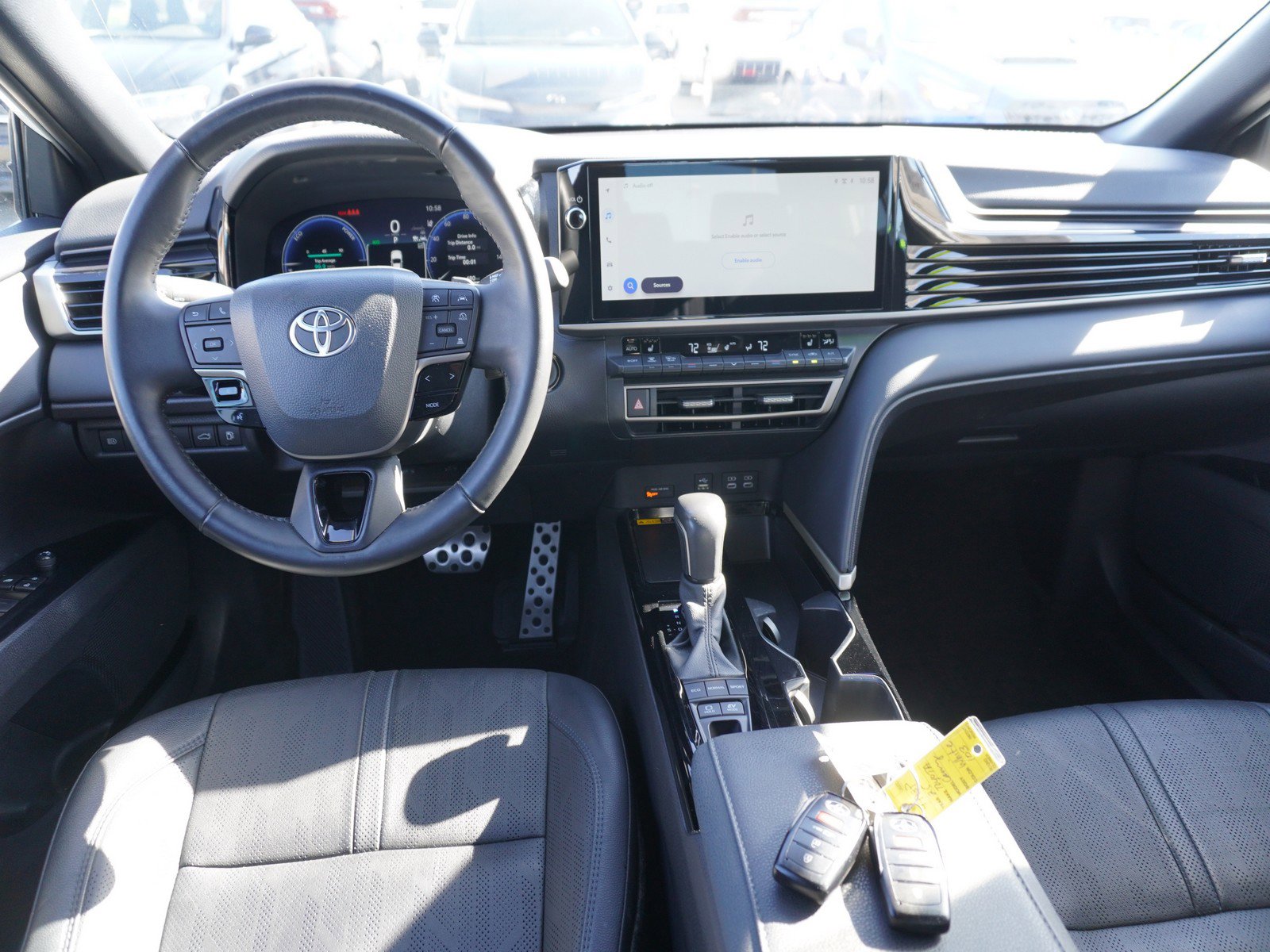 Used 2025 Toyota Camry XSE image 2