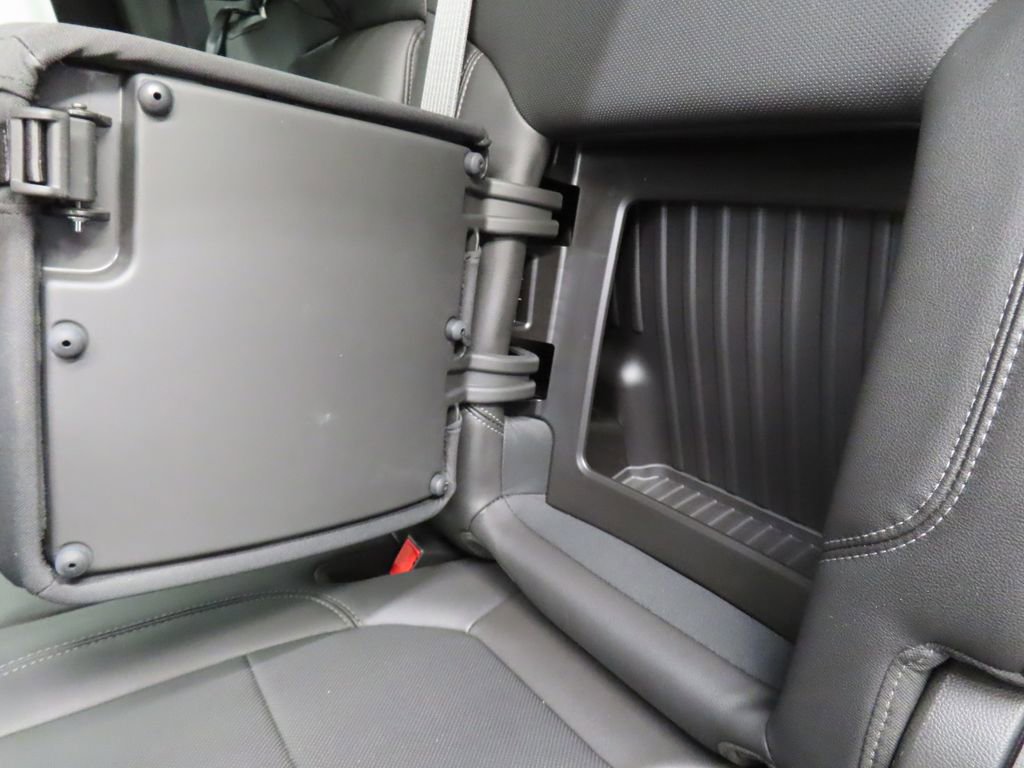 Used 2019 Chevrolet Silverado 1500 LTZ w/ LTZ Plus Package AWD/4WD image 61